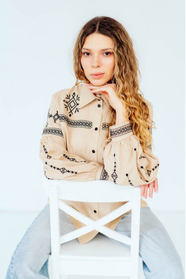 Вишиванка жіноча